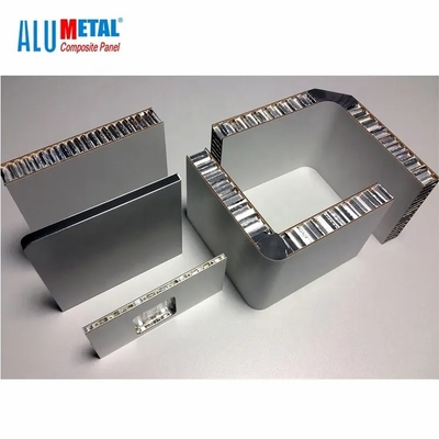 El molino de plata de Alumetal acabó el panel de bocadillo de aluminio de la base de panal para la industria solar