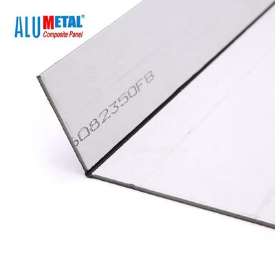 La hoja compuesta de aluminio del espejo del panel ACP de Dibond 3m m PVDF anodizó la superficie para la publicidad