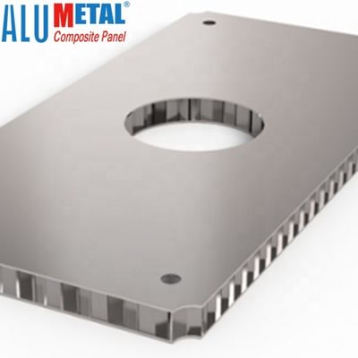 Prueba al aire libre del molde de la hoja 4x8 del panal de A2 2.5m m de la hoja compuesta 2200m m de aluminio del panel