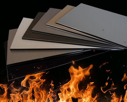 El panel compuesto de aluminio incombustible B1 de 2M M