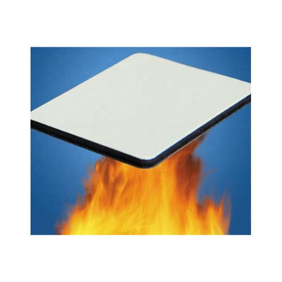 capa compuesta de aluminio incombustible arquitectónica del panel B1 3000m m de 0.50m m PVDF