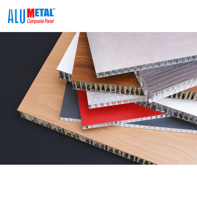 Anchura abierta 60&quot; del borde de la abertura del OEM del panel de aluminio micro del panal estándar