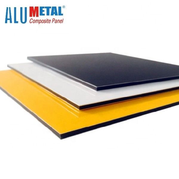 El panel compuesto de aluminio clasificado PE del fuego de 0.4M M 1250m m pintó la hoja negra AA3003 del ACP