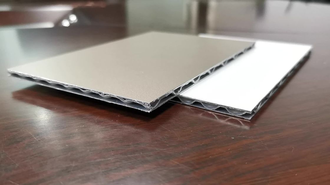 8m m ACP acanalaron las hojas que cubrían acanaladas de aluminio artesona el SGS del lustre de 1500m m